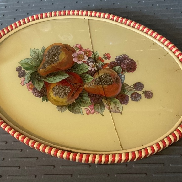 VINTAGE SERVING TRAY  has crack in glass - Picture 1 of 6